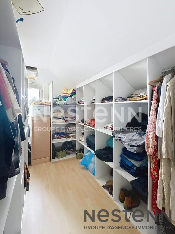 Maison - 220 m² - 3 pièces