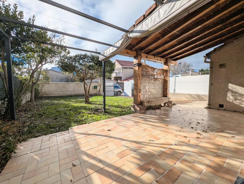 Maison jumelée - 88 m² - 4 pièces