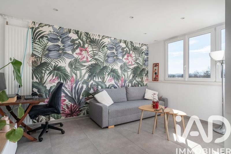 Appartement - 94 m² - 5 pièces