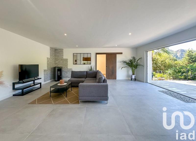 Maison - 137 m² - 5 pièces