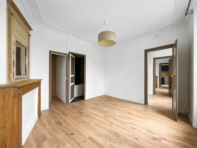 Maison - 161 m² - 8 pièces