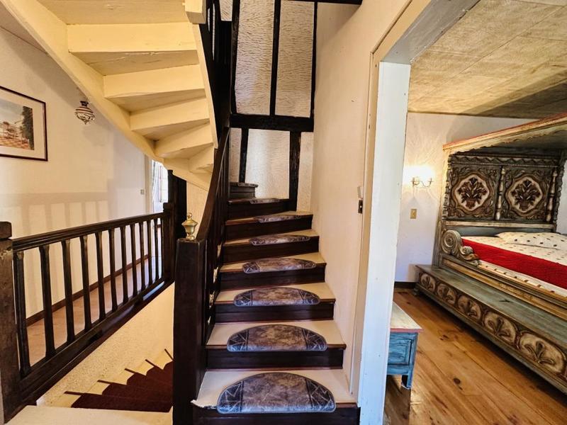 Maison de village - 420 m² - 12 pièces