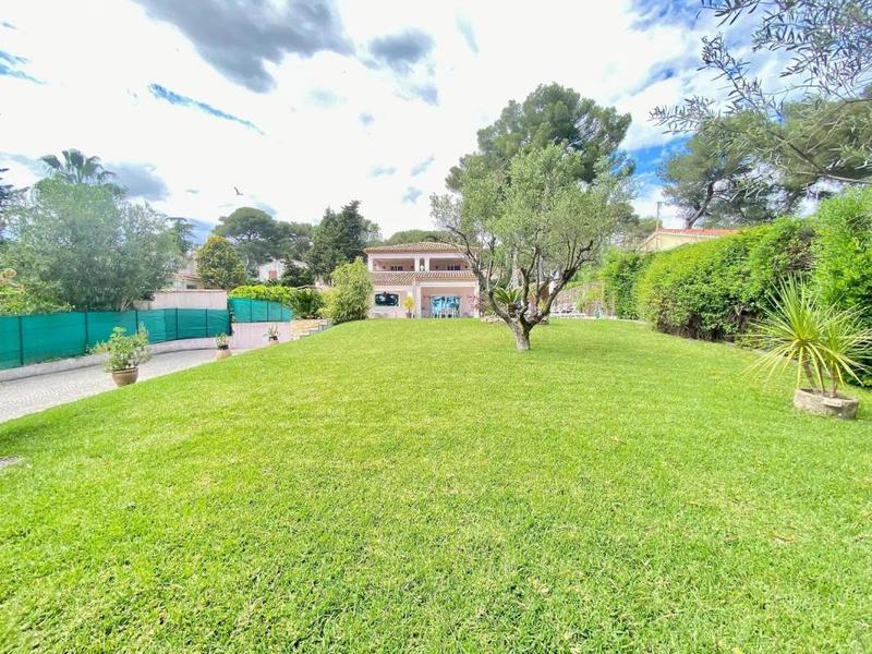 Villa - 140 m² - 5 pièces