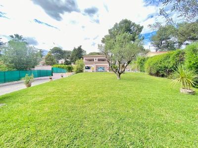 Villa - 140 m² - 5 pièces