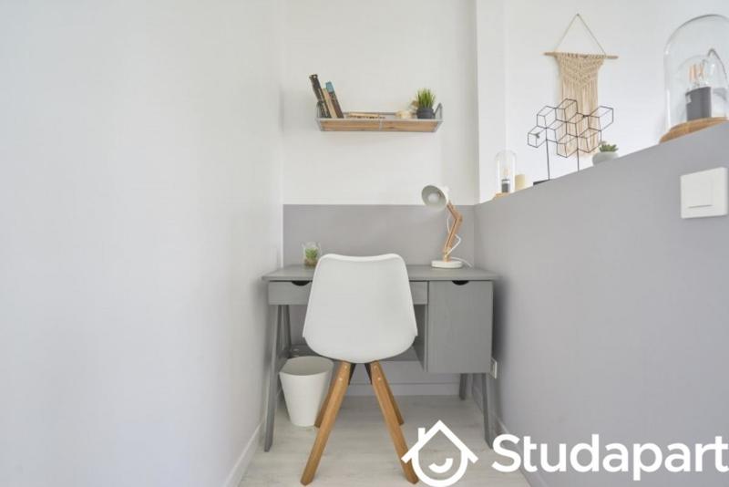 Chambre - 14 m² - 1 pièce