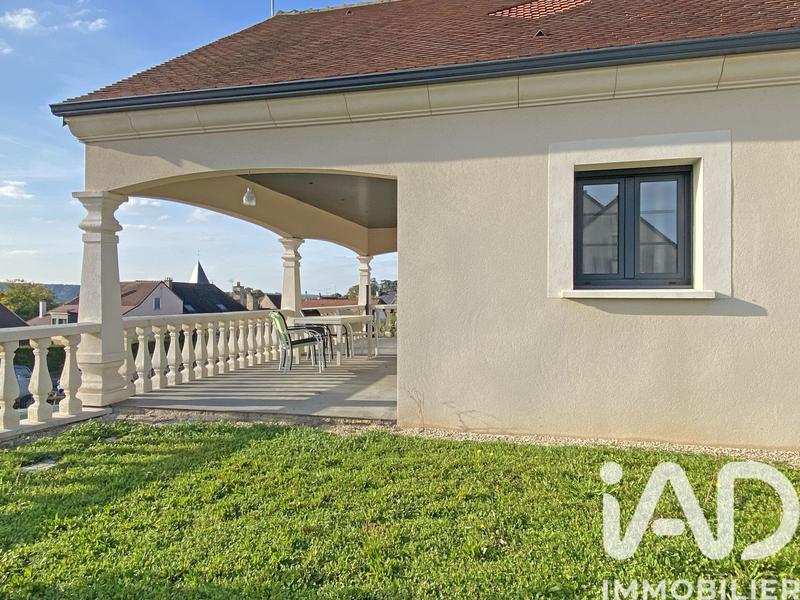 Maison - 185 m² - 7 pièces