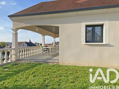 Maison - 185 m² - 7 pièces