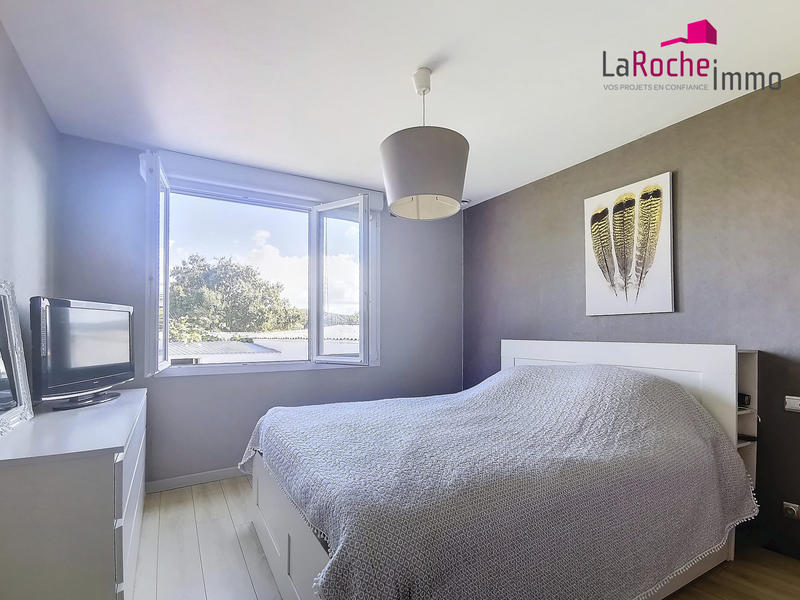 Maison - 180 m² - 8 pièces