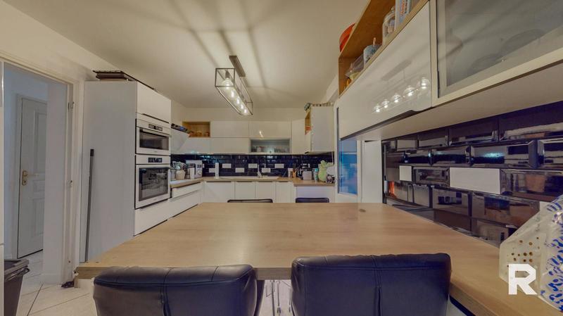 Maison - 117 m² - 5 pièces