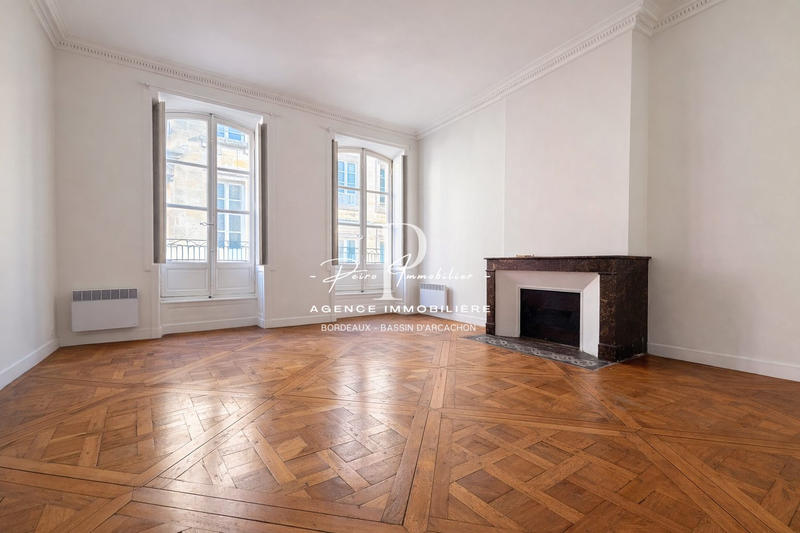 Appartement - 104 m² - 4 pièces