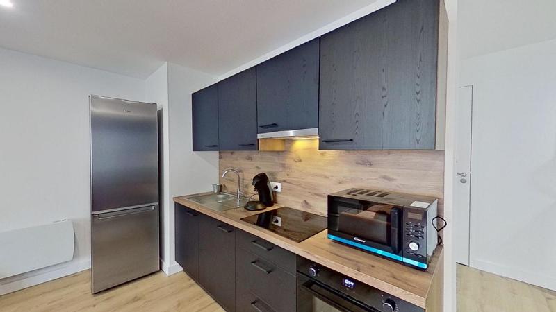 Appartement - 90 m² - 5 pièces