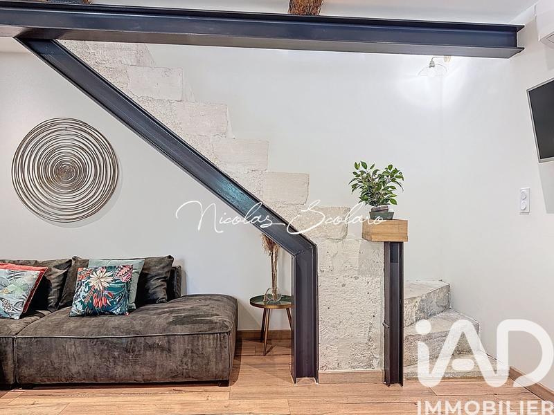 Maison - 1 m² - 6 pièces