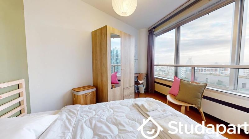 Chambre - 9 m² - 1 pièce