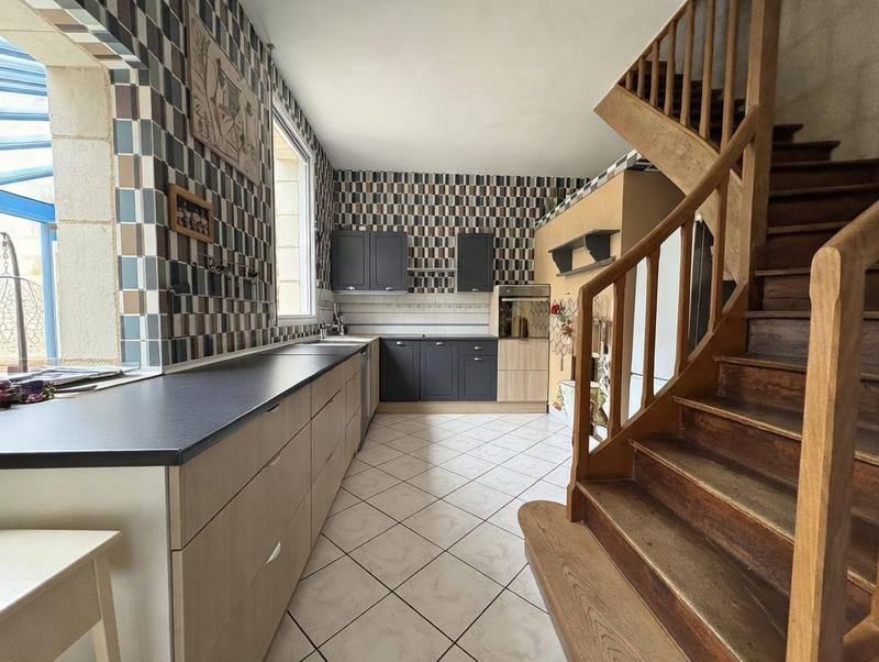 Maison ancienne - 160 m² - 8 pièces