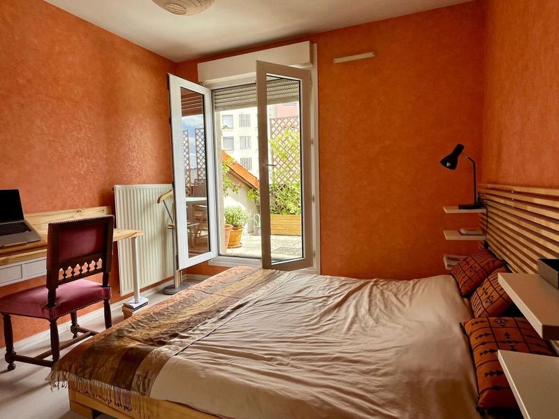 Appartement - 118 m² - 6 pièces