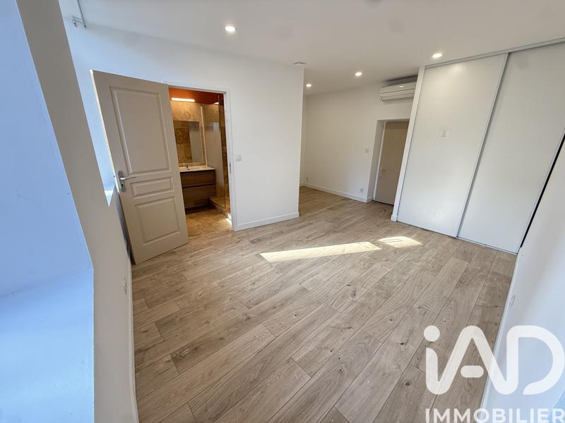 Maison - 160 m² - 11 pièces