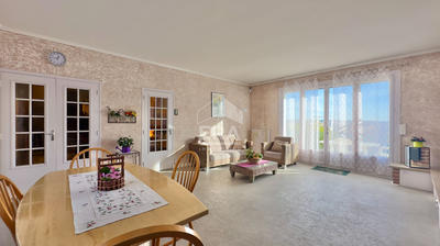 Maison - 140 m² - 5 pièces