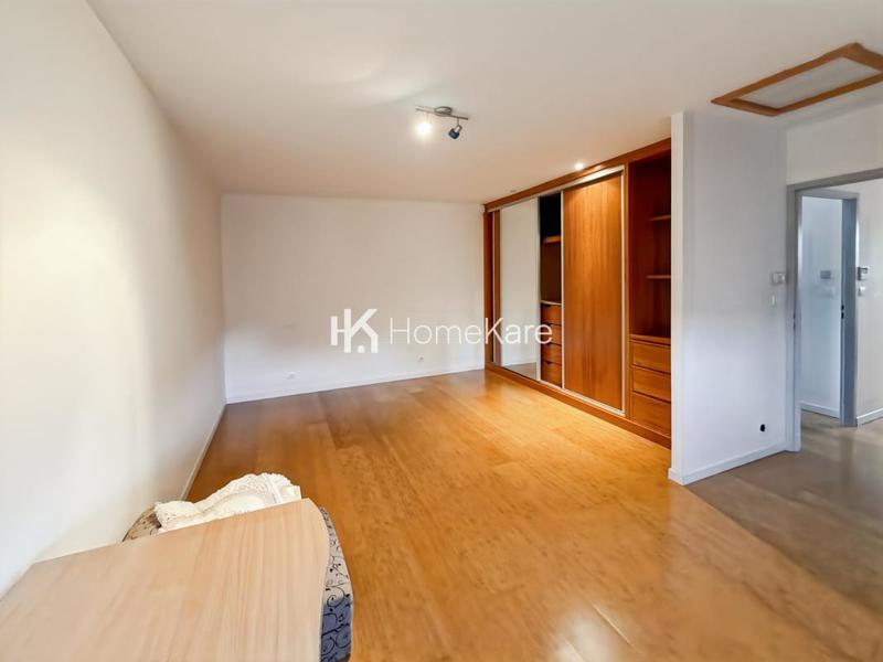 Villa - 224 m² - 6 pièces