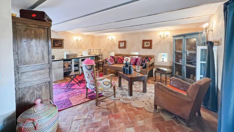 Maison - 500 m² - 8 pièces