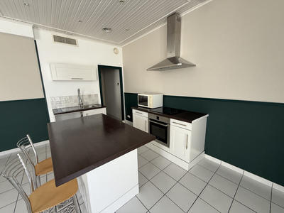 Maison - 94 m² - 5 pièces