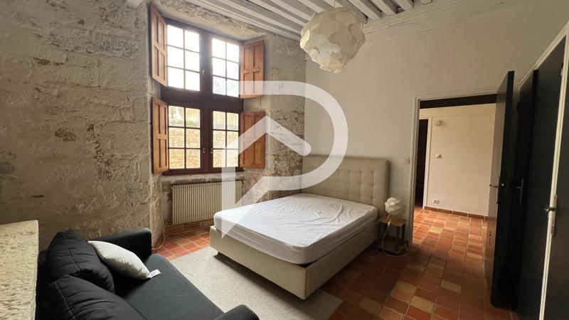 Appartement - 64 m² - 2 pièces