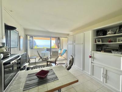 Studio - 28 m² - 1 pièce