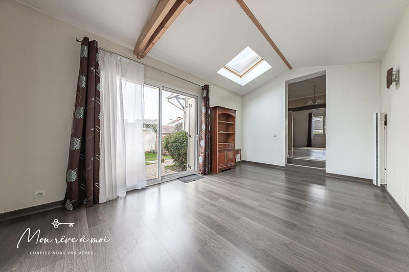 Maison - 102 m² - 6 pièces