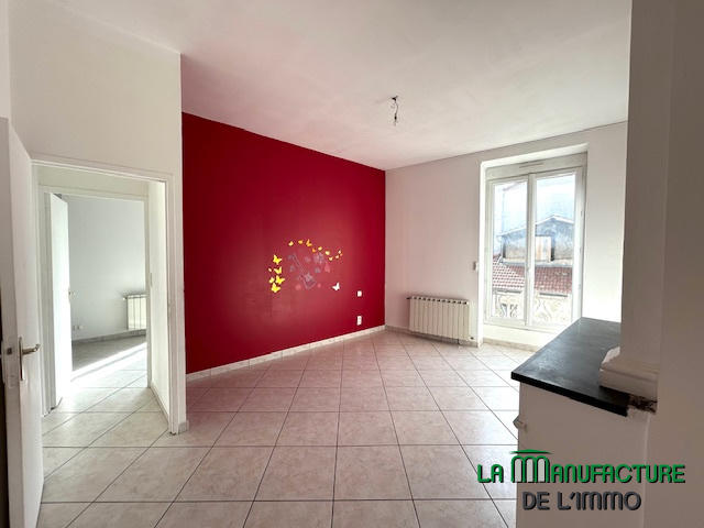 Appartement - 80 m² - 4 pièces