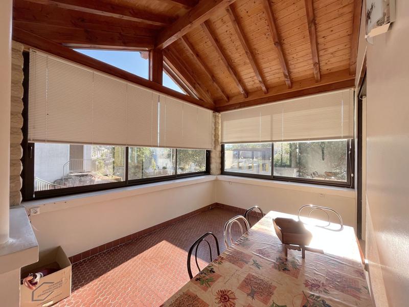 Villa - 115 m² - 9 pièces