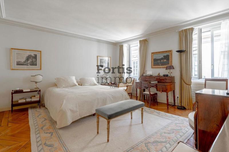 Appartement - 204 m² - 7 pièces