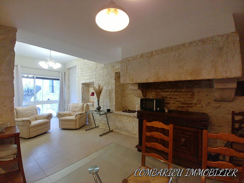 Maison - 240 m² - 7 pièces