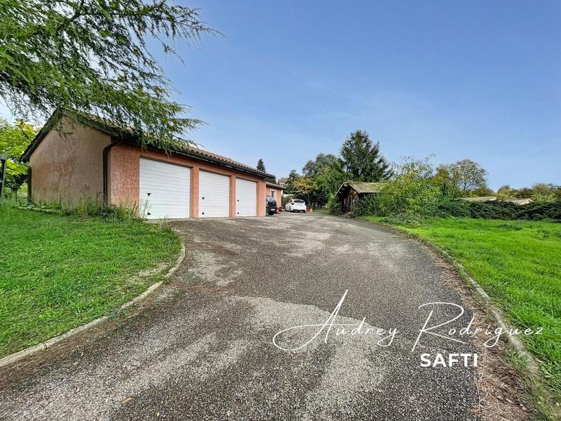 Maison - 224 m² - 10 pièces