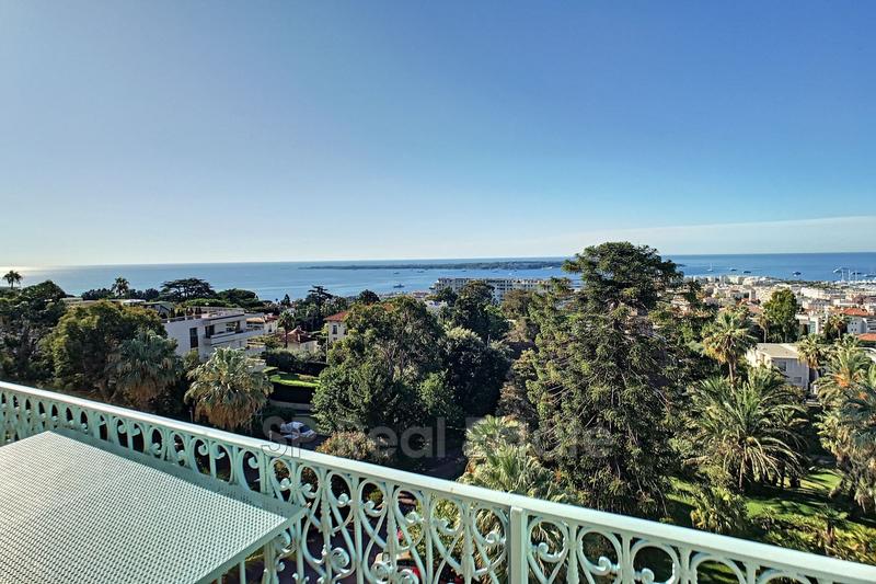 Appartement - 130 m² - 4 pièces