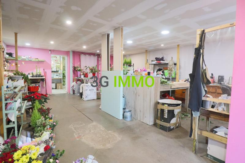 Local commercial - 261 m² - 6 pièces