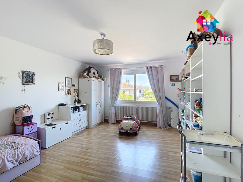 Immeuble - 313 m² - 12 pièces