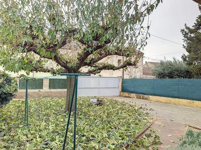 Maison traditionnelle - 88 m² - 4 pièces