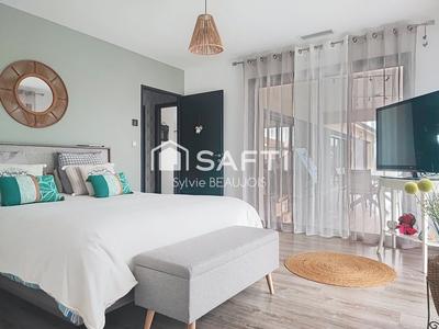 Maison - 182 m² - 6 pièces