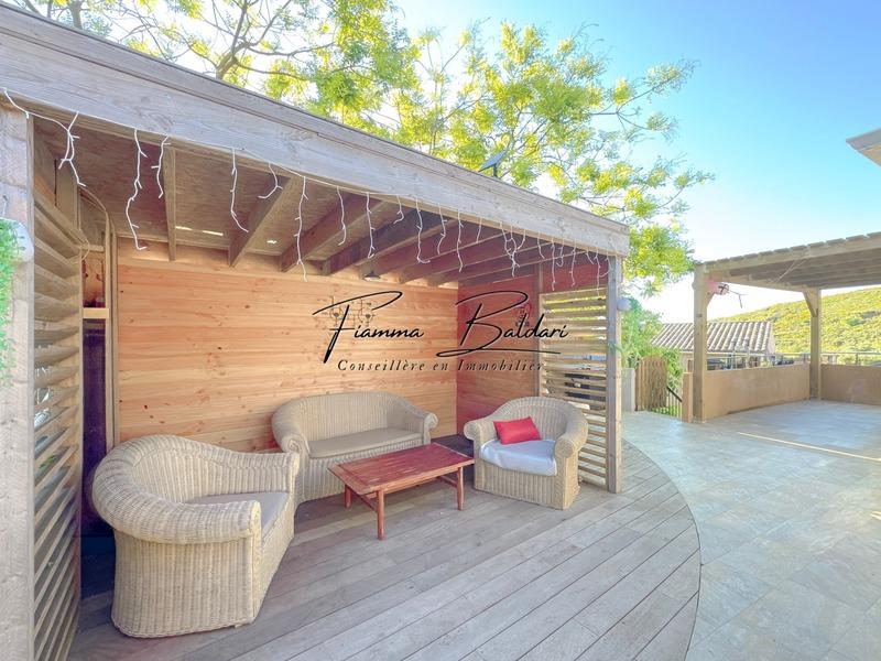 Maison - 122 m² - 4 pièces