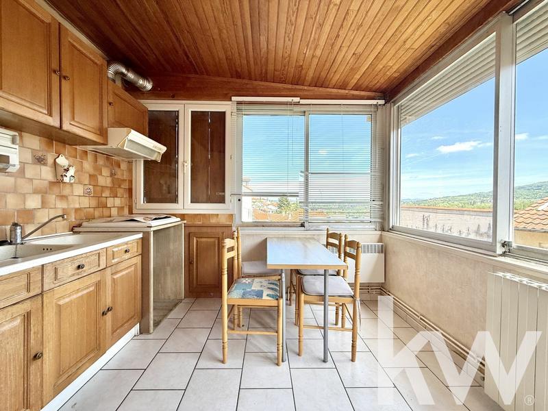 Maison de ville - 80 m² - 5 pièces