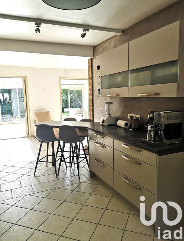 Maison - 171 m² - 10 pièces