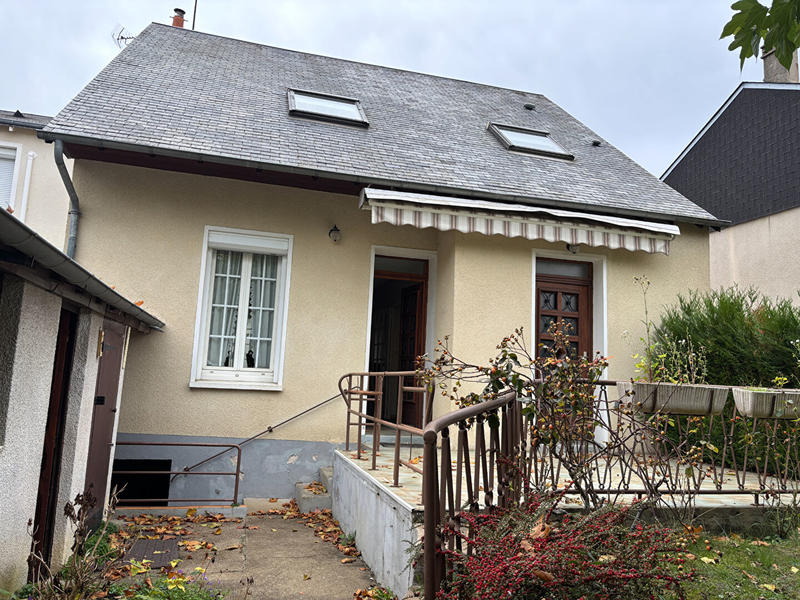 Maison - 99 m² - 5 pièces