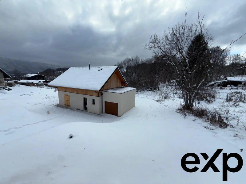 Maison - 98 m² - 4 pièces