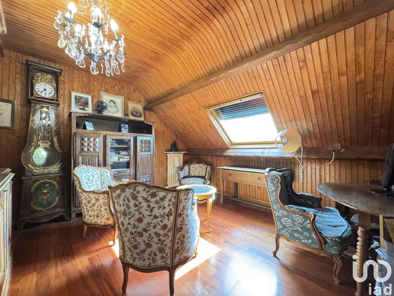 Maison - 195 m² - 6 pièces