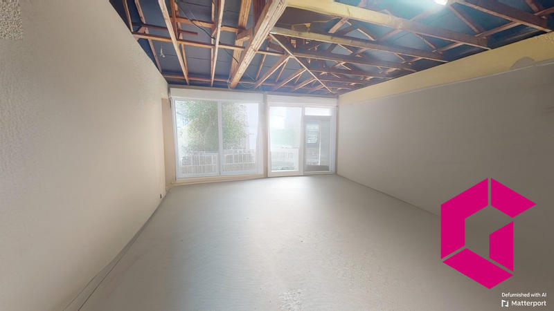 Maison - 240 m² - 6 pièces