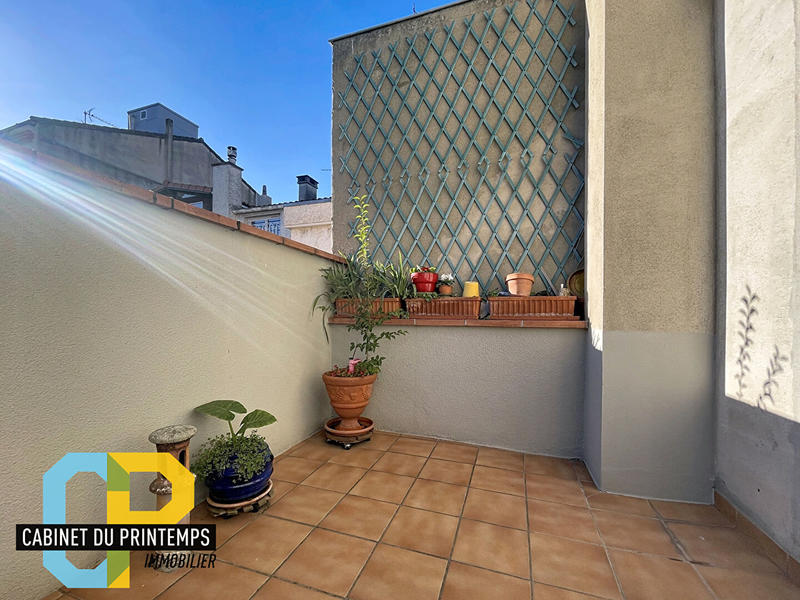 Maison - 254 m² - 12 pièces