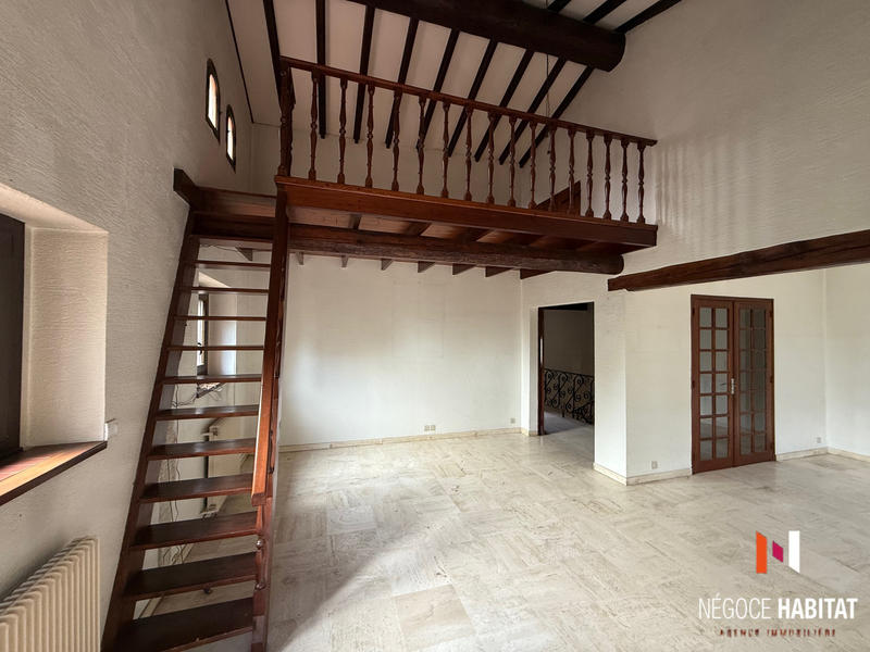 Villa - 220 m² - 7 pièces