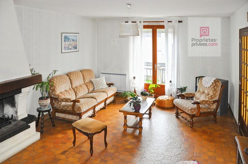 Maison - 90 m² - 5 pièces