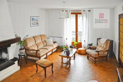 Maison - 90 m² - 5 pièces