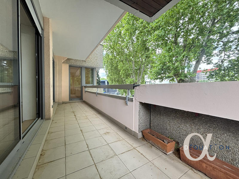 Appartement - 111 m² - 3 pièces