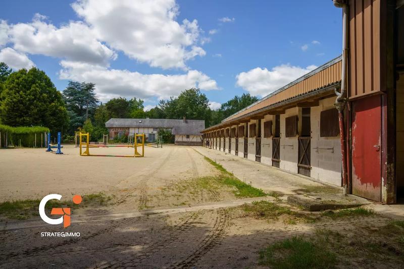 Maison de domaine équestre - 20 pièces